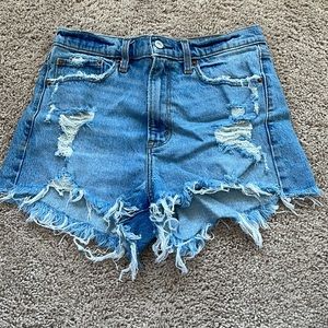 Abercrombie High Rise Mom short
